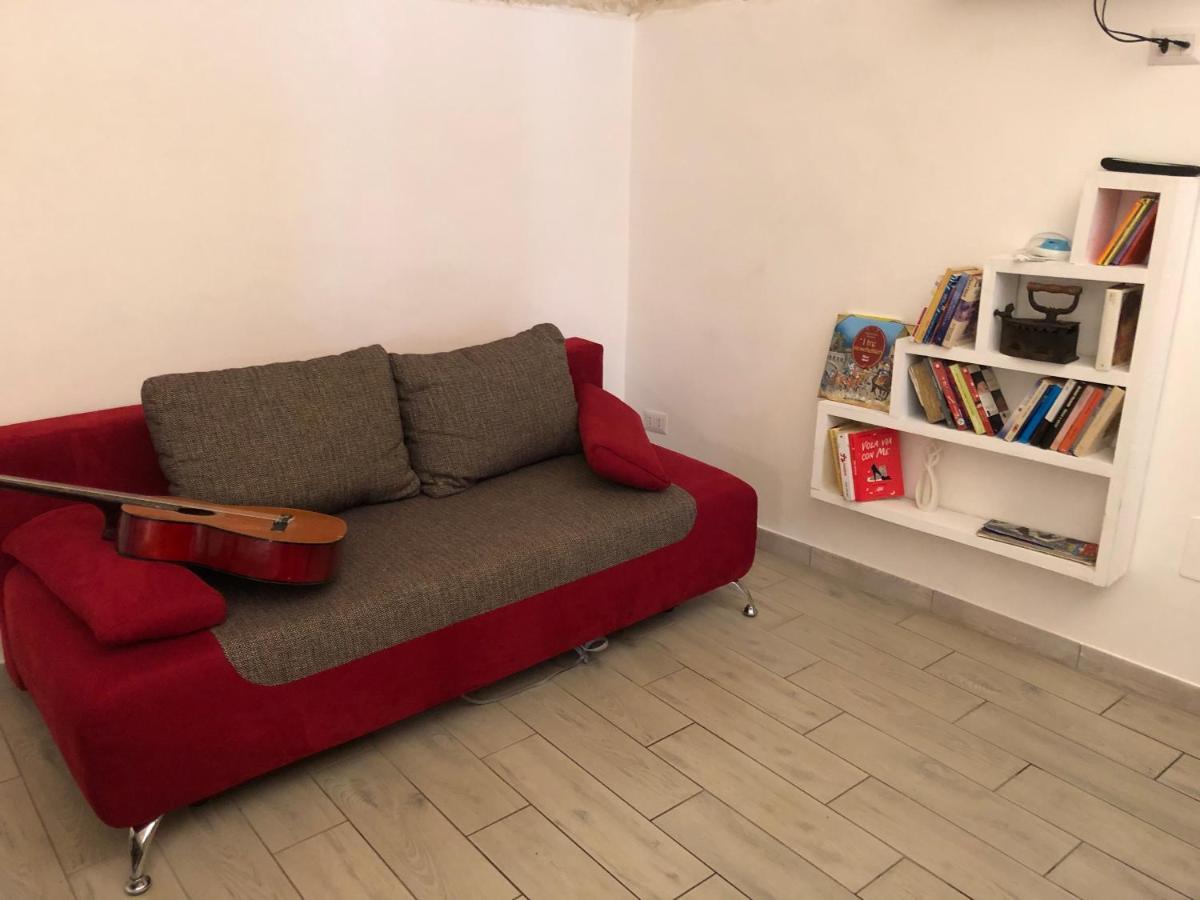 La Piccola Casa Di Tania In Via Fiore Terlizzi Buitenkant foto
